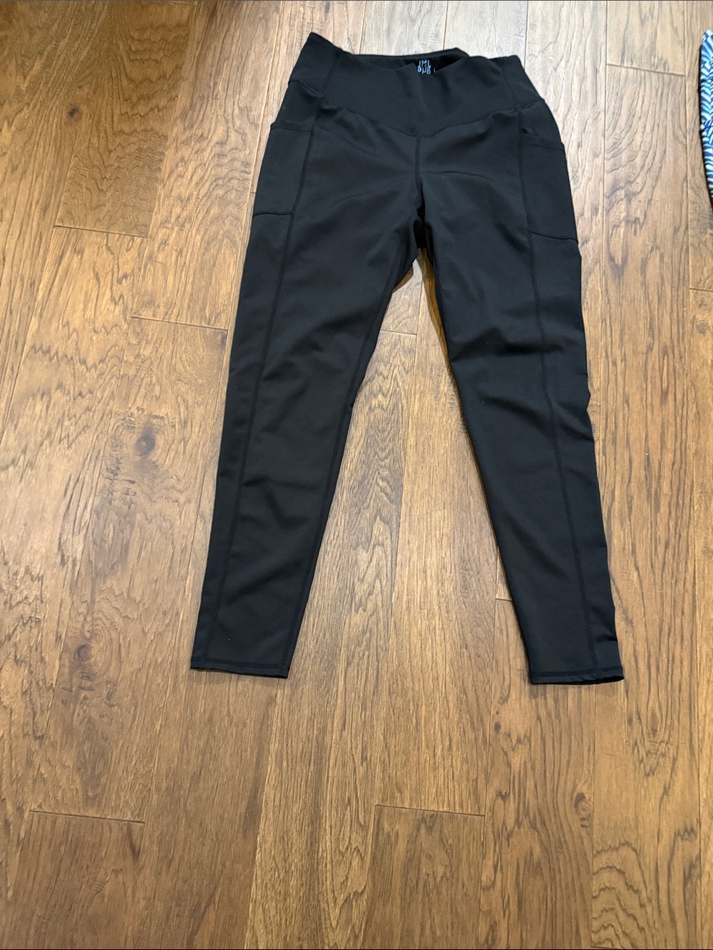 J. McLaughlin Black High-Waist Leggings with Side Pockets